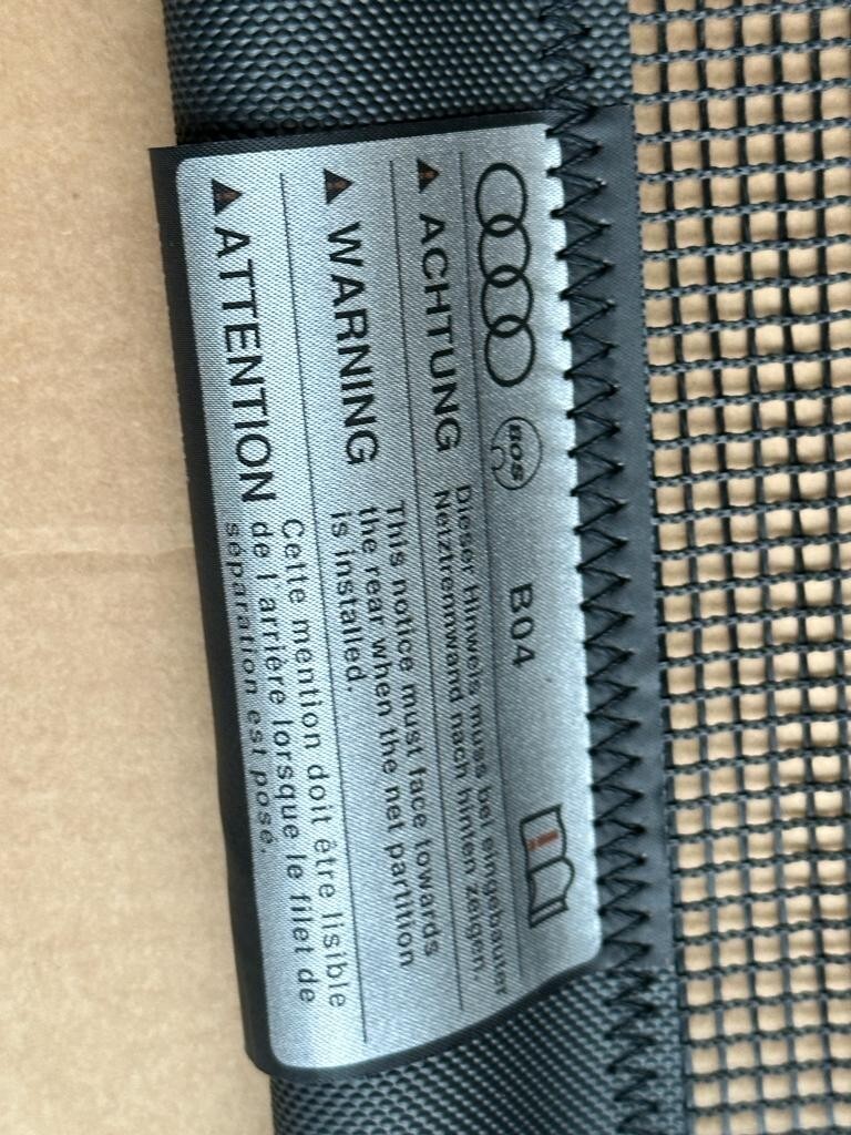 AUDI Q8 4M TRENNNETZ KOFFERRAUMNETZ HUNDESCHUTZ LADABDECKUNG 4M8861691 NEU ORIG. - Obrázek 10