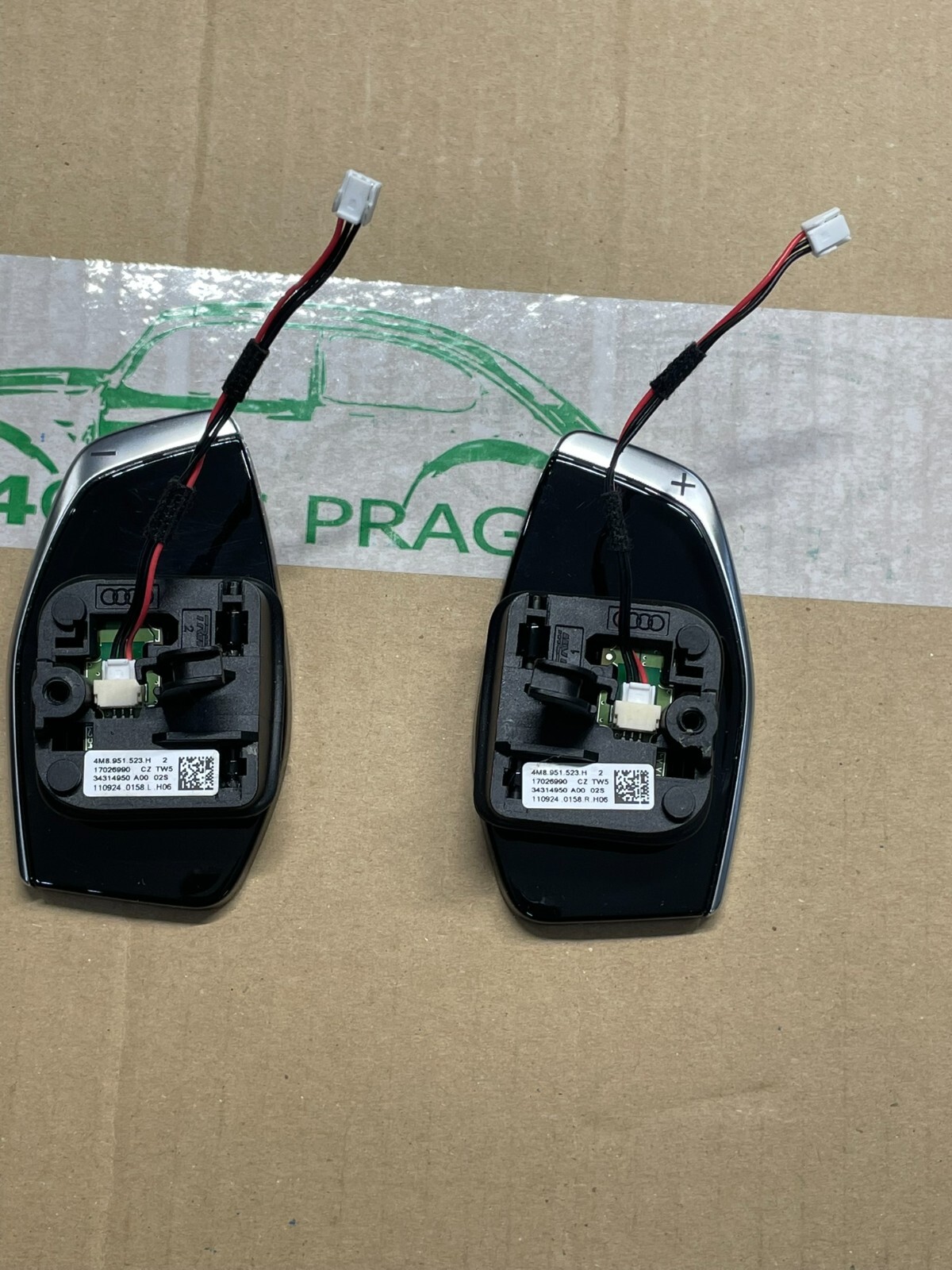 AUDI RS SCHALTWIPPEN GROSSEN RS PADELS Q3 Q5 Q7 Q8 SQ7 SQ8...4M8951523H ORIG NEU - Obrázek 12