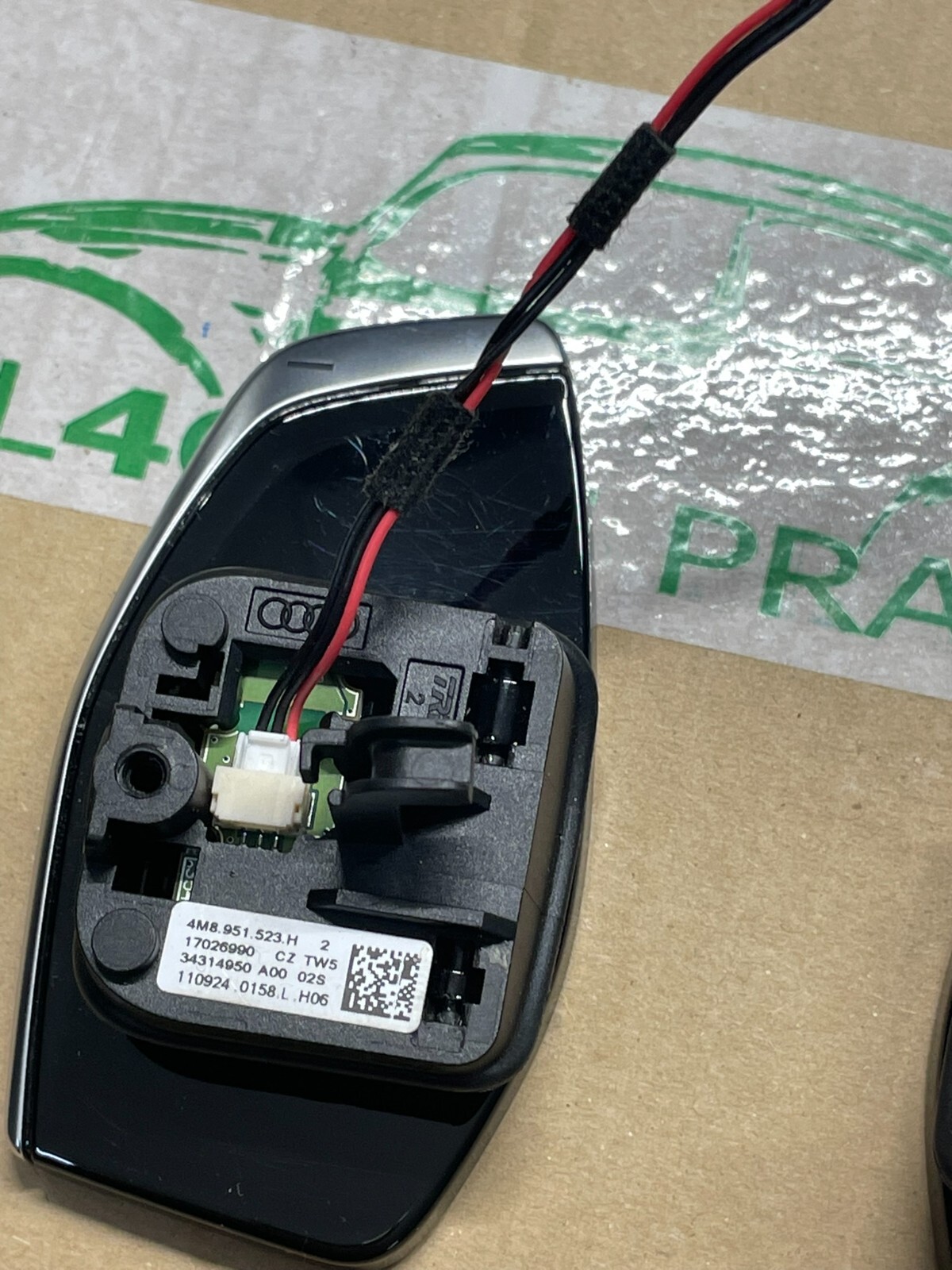 AUDI RS SCHALTWIPPEN GROSSEN RS PADELS Q3 Q5 Q7 Q8 SQ7 SQ8...4M8951523H ORIG NEU - Obrázek 15