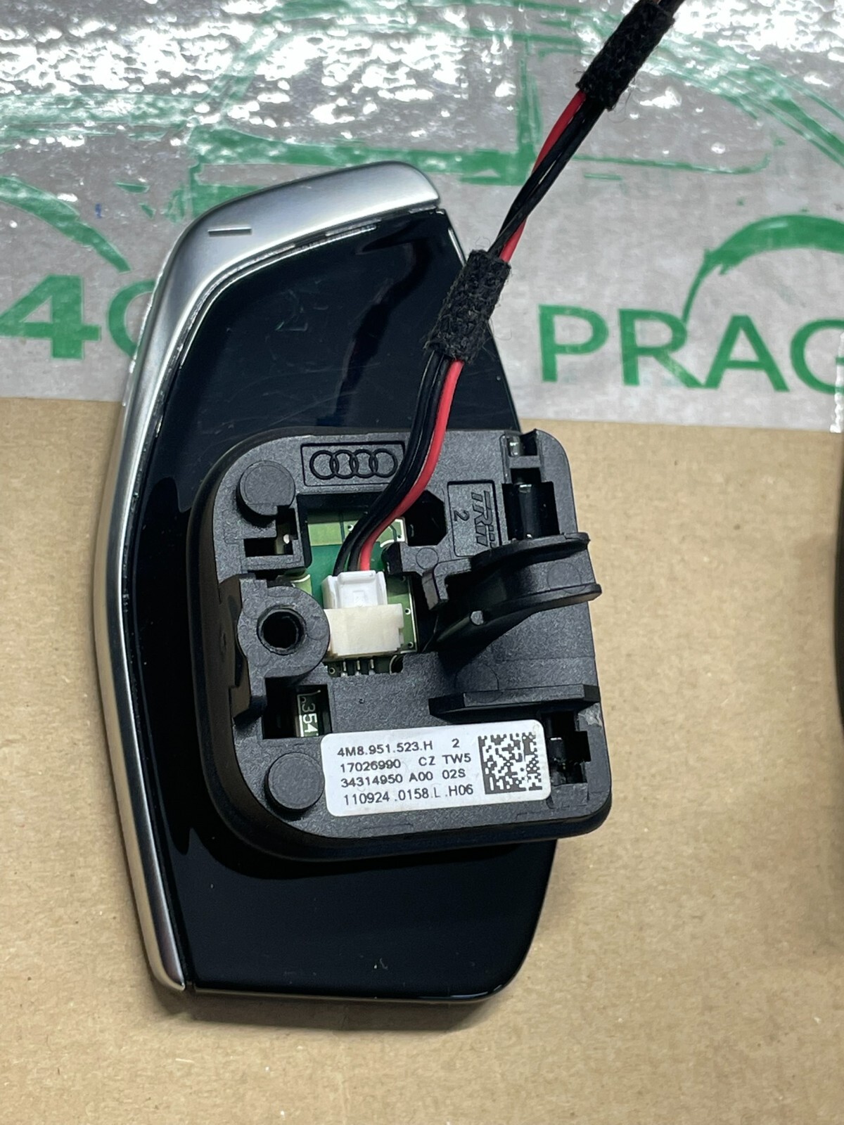 AUDI RS SCHALTWIPPEN GROSSEN RS PADELS Q3 Q5 Q7 Q8 SQ7 SQ8...4M8951523H ORIG NEU - Obrázek 7