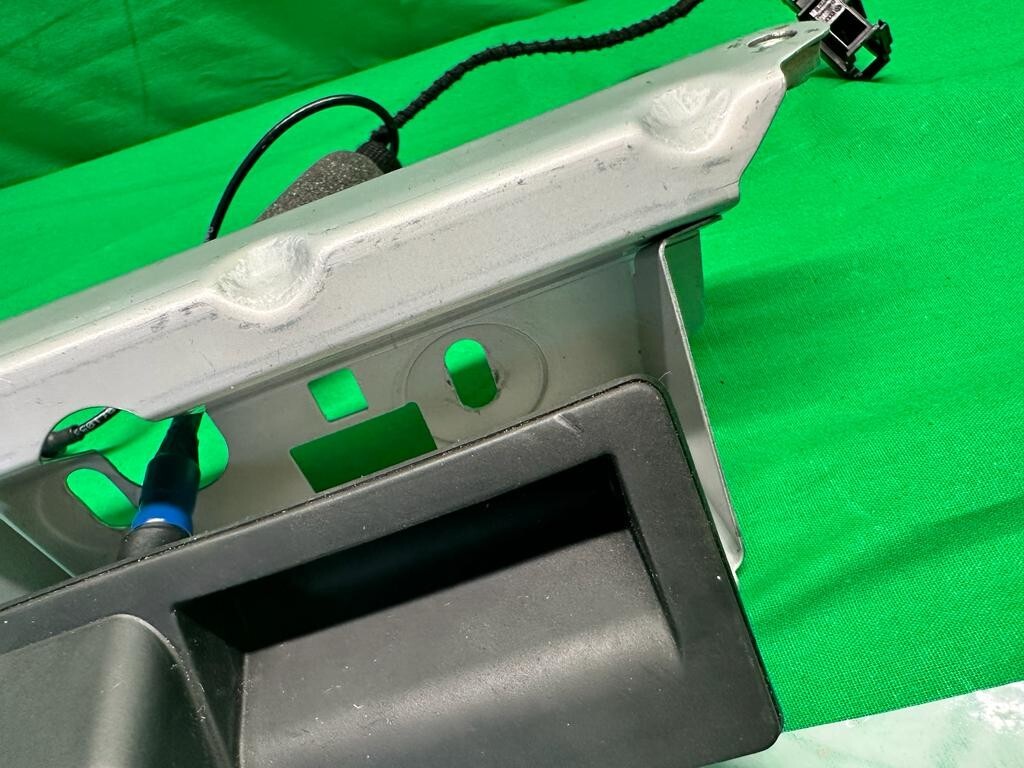 AUDI RÜCKFAHRKAMERA VIEW CAMERA 5N0827566AA 8T8827569A Fast Neu! Demont vom Test - Obrázek 3