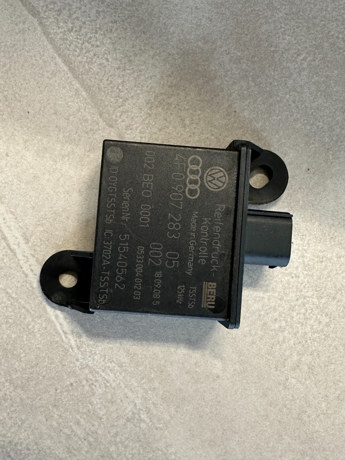 AUDI VW BENTLEY SENDER FÜR REIFENDRUCKKONTROLLSYSTEM 4F0907283 Fast Neu d v Test - Obrázek 8