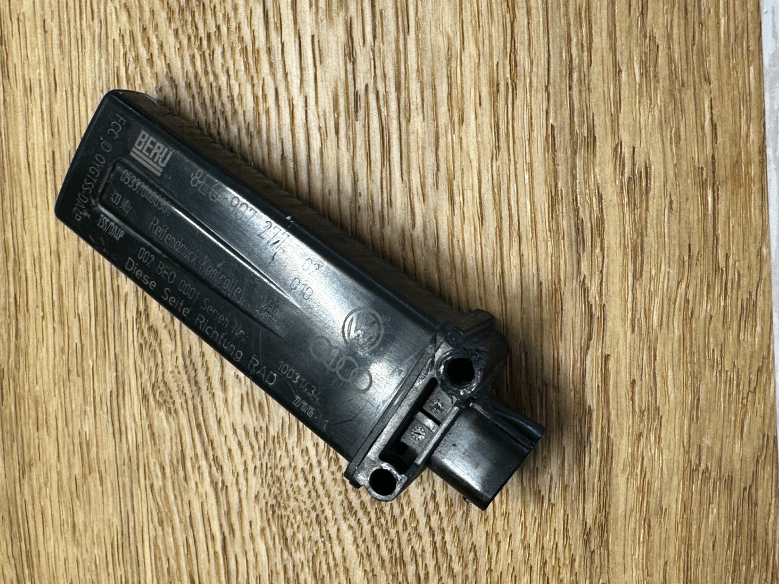 AUDI VW BENTLEY STEUERGERÄT REIFENDRUCKKONTROLLE REIFENDRUCK ANTENNE 8E0907277 - Obrázek 11