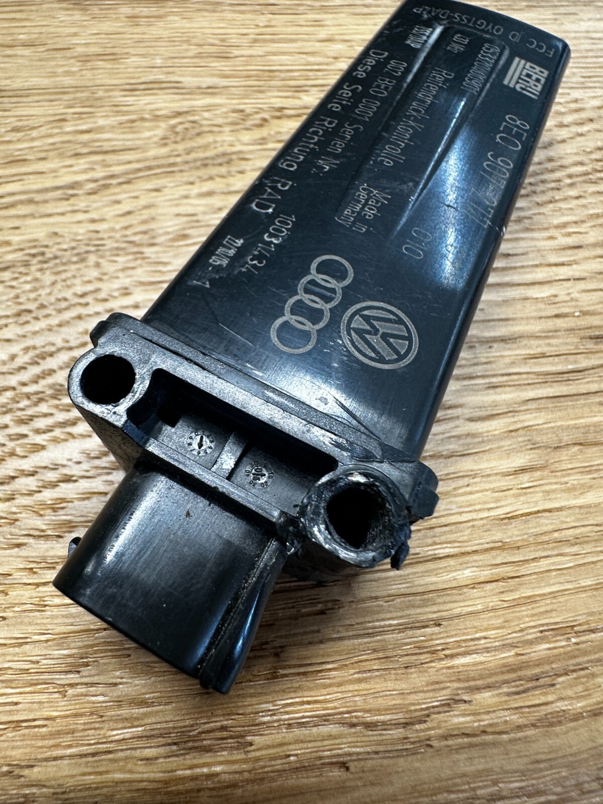 AUDI VW BENTLEY STEUERGERÄT REIFENDRUCKKONTROLLE REIFENDRUCK ANTENNE 8E0907277 - Obrázek 3