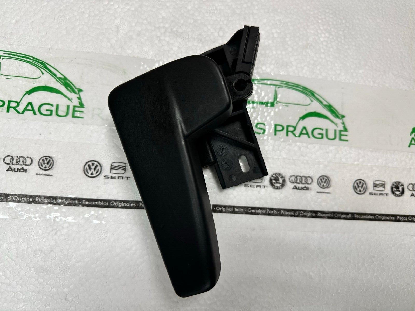 AUDI VW SKODA SEAT 6R1823533 GRIFF MOTORHAUBEN-BOWDENZUG ORIG.