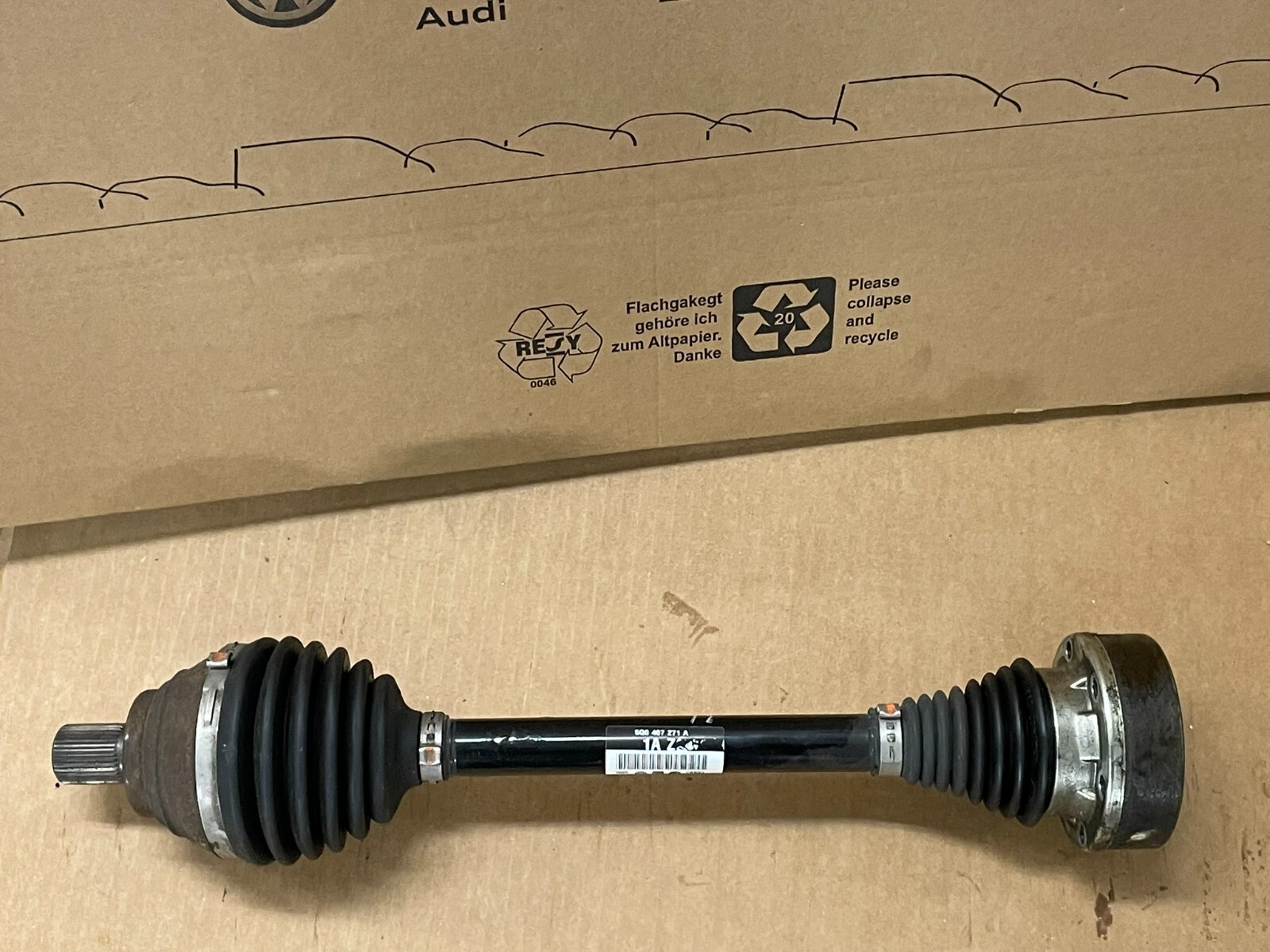 AUDI VW ŠKODA SEAT GELENKWELLE MIT GLEICHLAUFGELENKEN LINKS 5Q0407271A TEST CAR