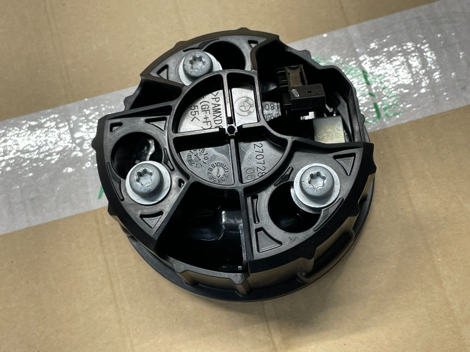 BMW 1 ER F20 HECKKLAPPE EMBLEMBETÄTIGUNG SCHLIESSSYSTEM 51247270728 TEST CAR BMW - Obrázek 13