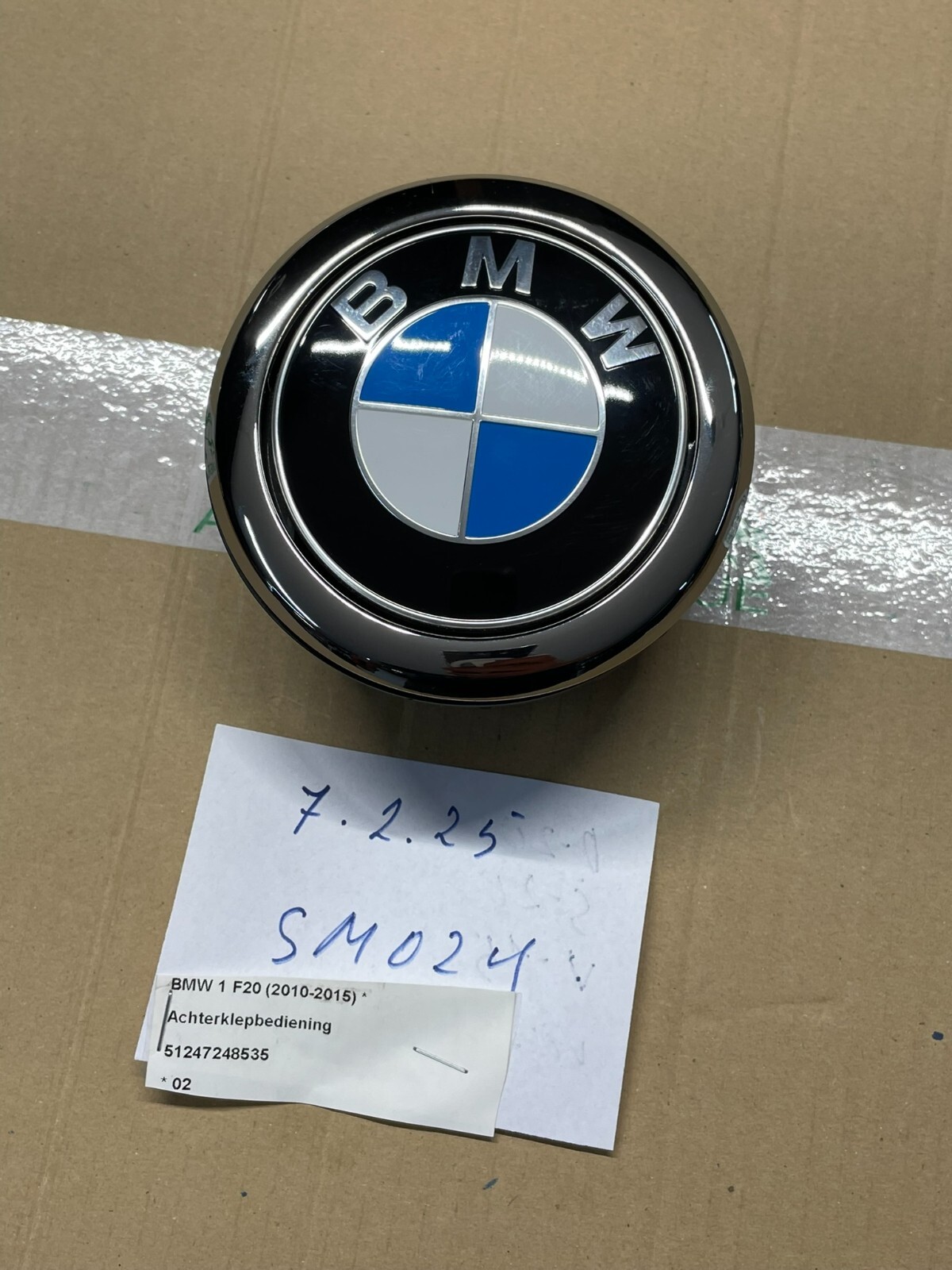 BMW 1 ER F20 HECKKLAPPE EMBLEMBETÄTIGUNG SCHLIESSSYSTEM 51247270728 TEST CAR BMW - Obrázek 18