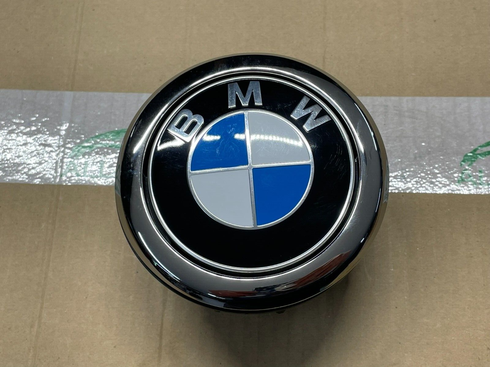 BMW 1 ER F20 HECKKLAPPE EMBLEMBETÄTIGUNG SCHLIESSSYSTEM 51247270728 TEST CAR BMW