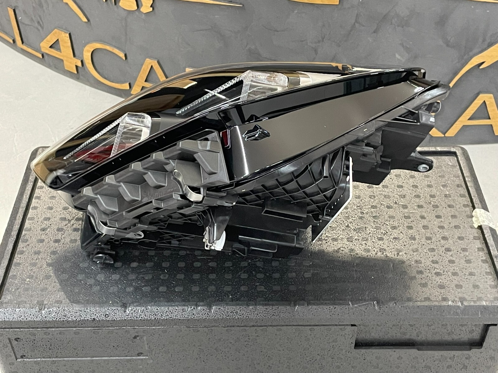 BMW X1 U11 FRONTSCHEINWERFER 5A5BD47-02 LINKS VORNE KOMPLET ORIGINAL BMW NEU !! - Obrázek 17