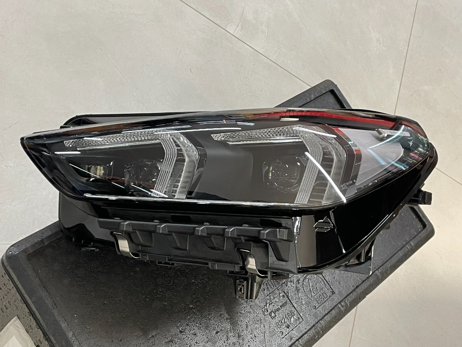 BMW X1 U11 FRONTSCHEINWERFER 5A5BD47-02 LINKS VORNE KOMPLET ORIGINAL BMW NEU !! - Obrázek 24