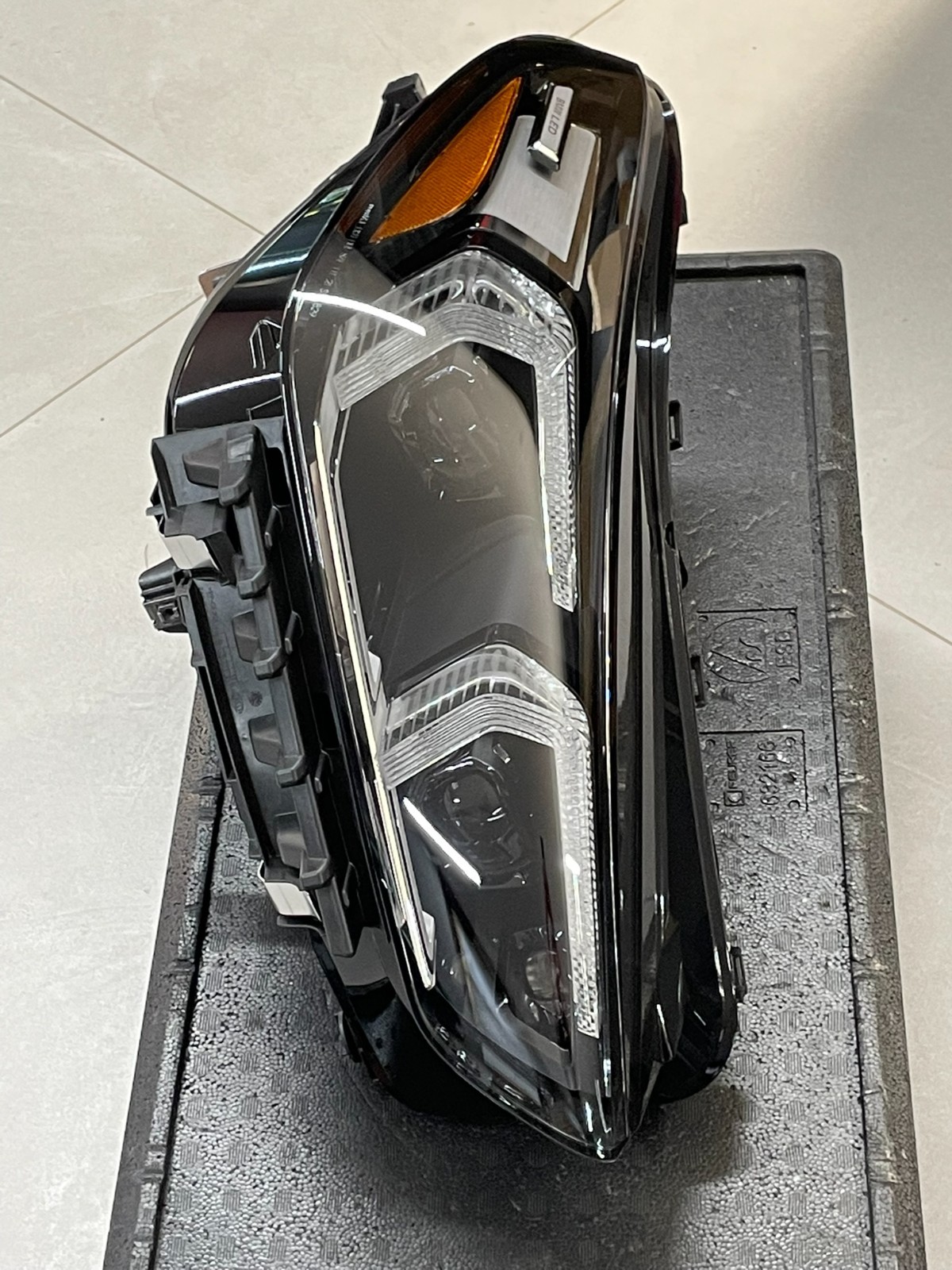 BMW X1 U11 HEADLIGHT FRONT R USA MODEL 5A9A234-01 , 1EX 017.426-2 - ORIG.BMW NEW - Obrázek 9