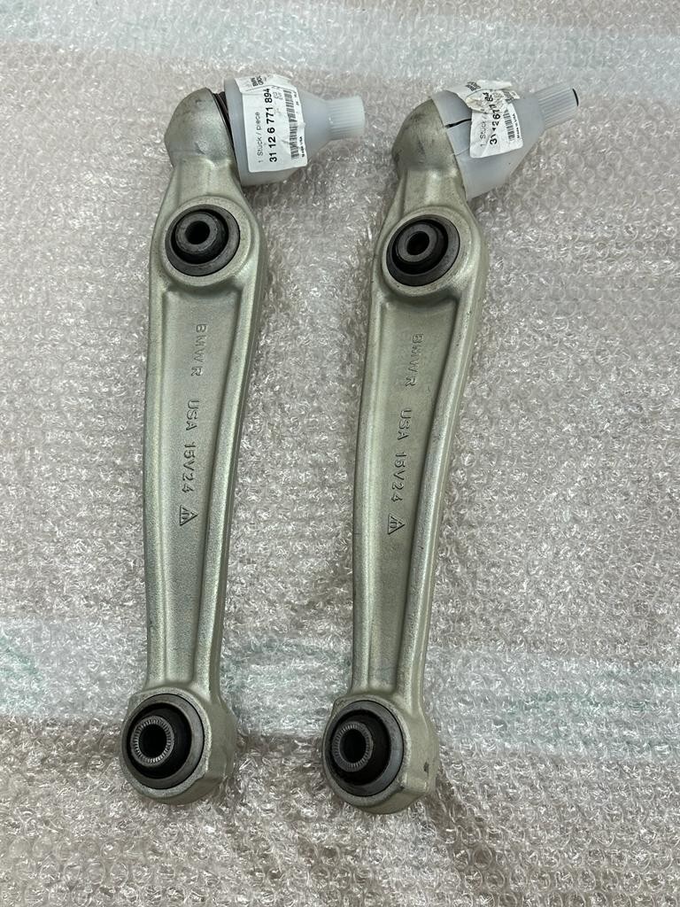 BMW X5 E70 X6 E71 E72 QUERLENKER UNTEN MIT GUMMILAGER RECHTS 31126771894 OE BMW - Obrázek 11