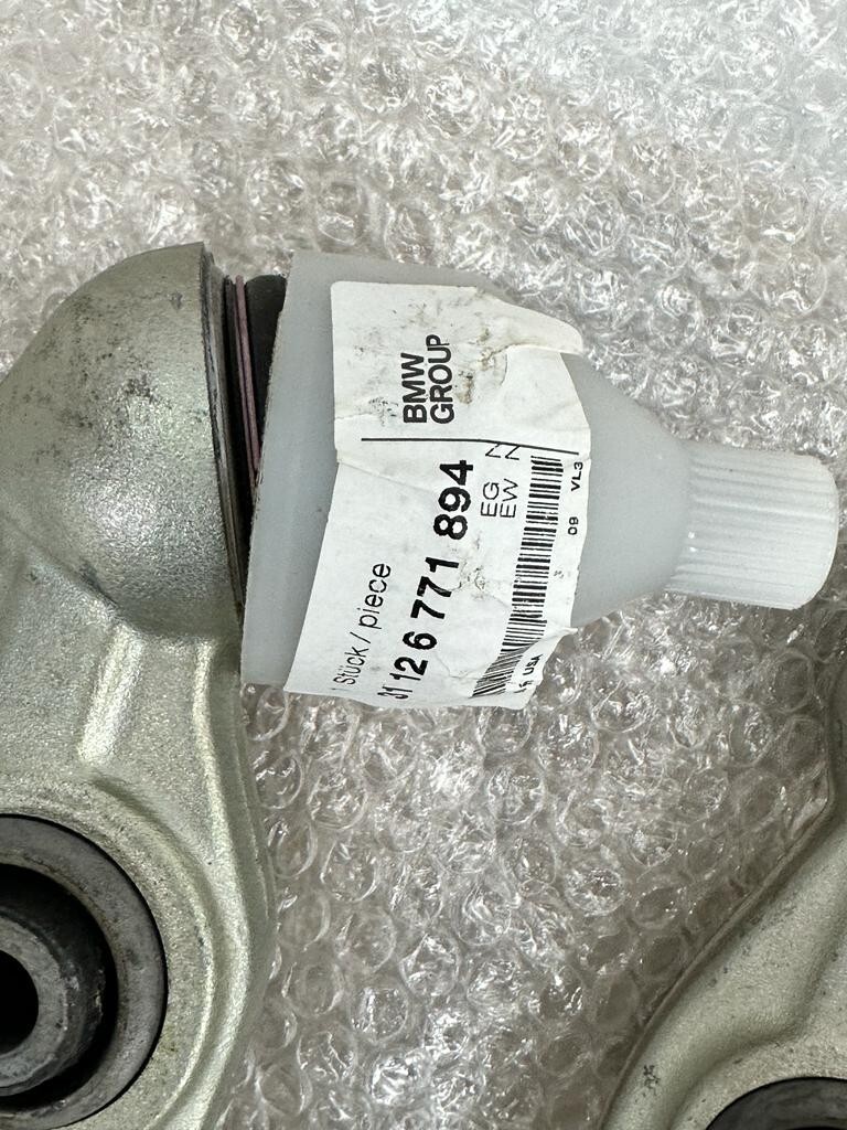 BMW X5 E70 X6 E71 E72 QUERLENKER UNTEN MIT GUMMILAGER RECHTS 31126771894 OE BMW - Obrázek 3