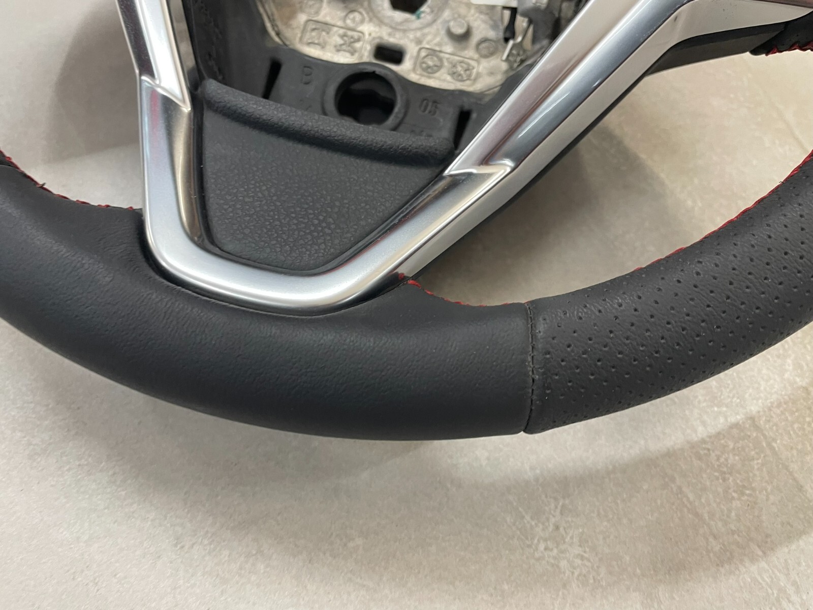 FORD FIESTA MULTIFUNKTIONAL SPORT LEDER LENKRAD G1BB3600BA FAST NEU d v Test Car - Obrázek 14