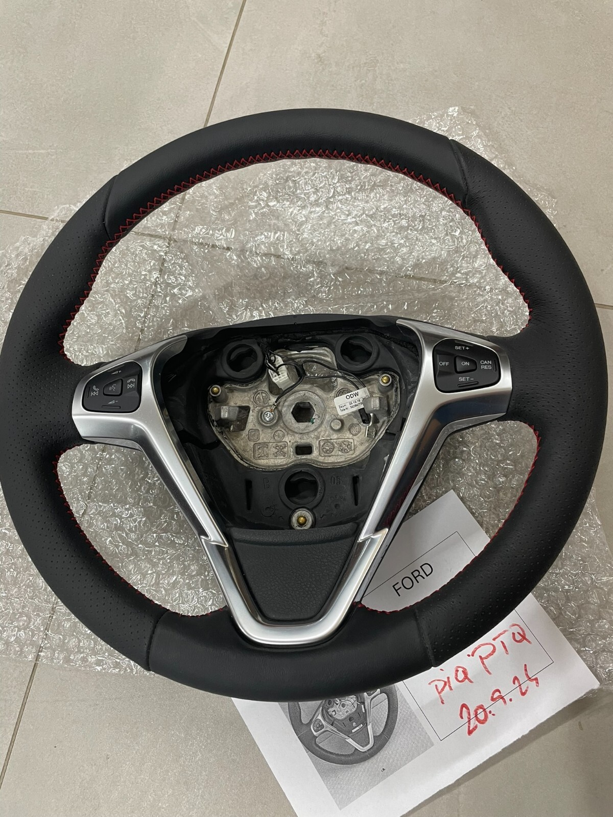 FORD FIESTA MULTIFUNKTIONAL SPORT LEDER LENKRAD G1BB3600BA FAST NEU d v Test Car - Obrázek 25