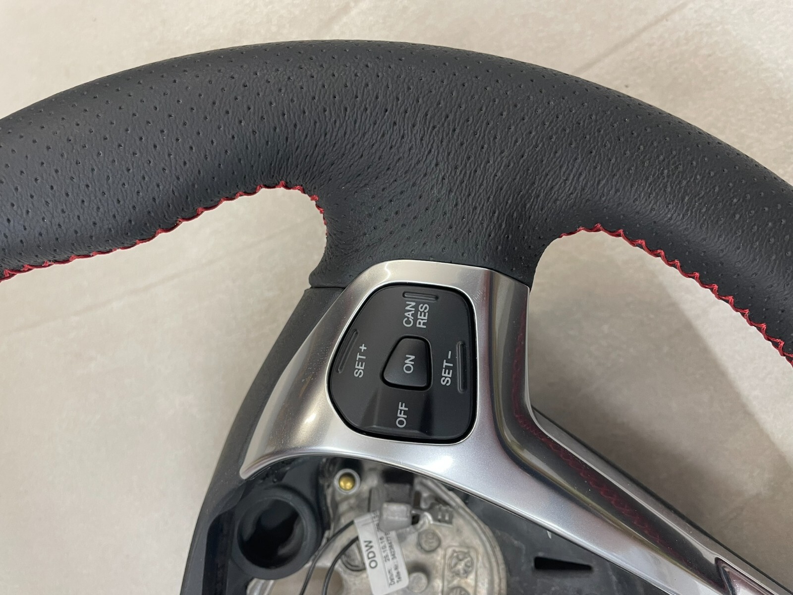 FORD FIESTA MULTIFUNKTIONAL SPORT LEDER LENKRAD G1BB3600BA FAST NEU d v Test Car - Obrázek 9