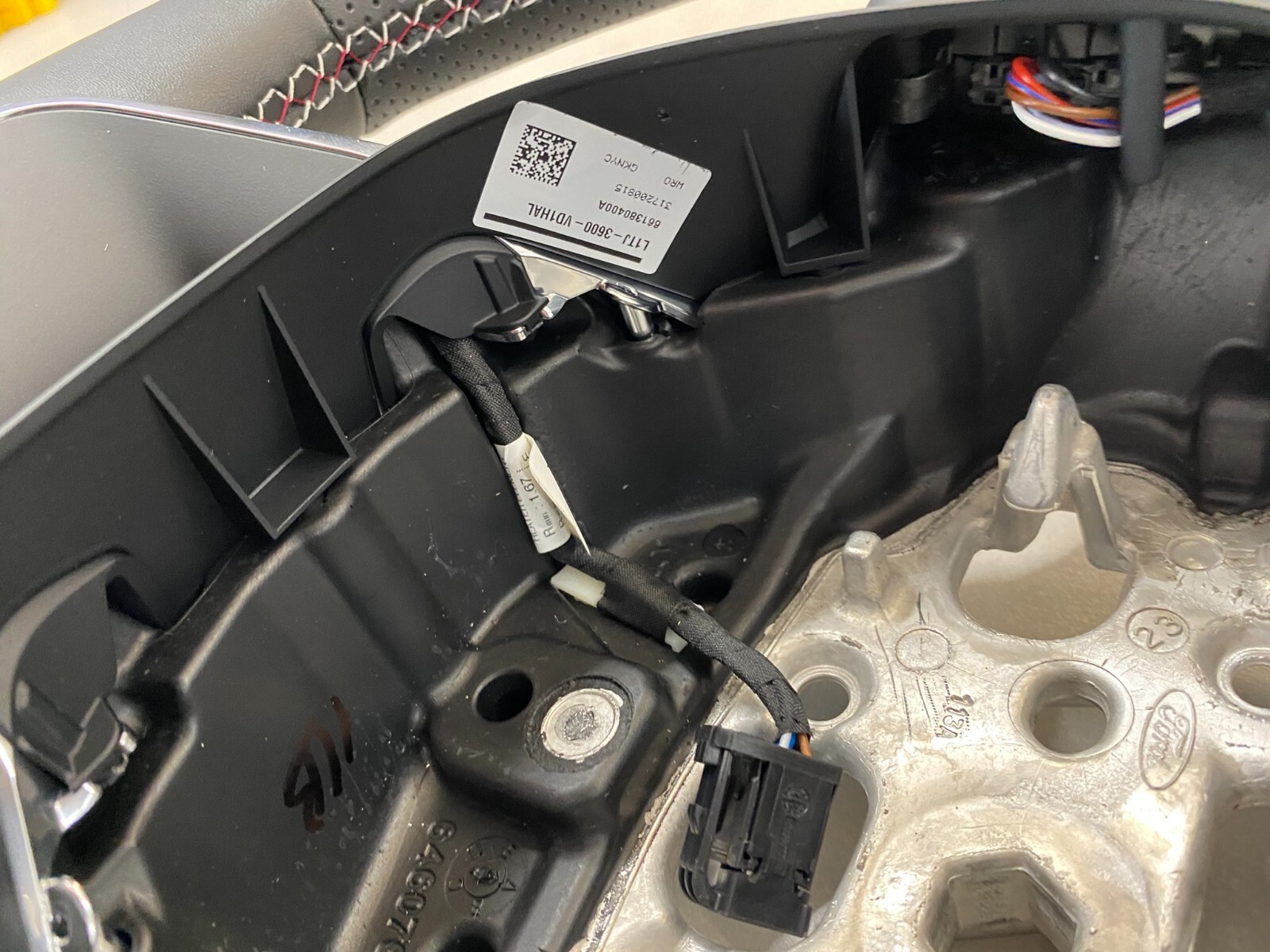 FORD SPORT MULTIFUNKTIONSLENKRAD COMPLET STEERING WHEEL KOMPLET L1TJ-3600-VD1HAL - Obrázek 13