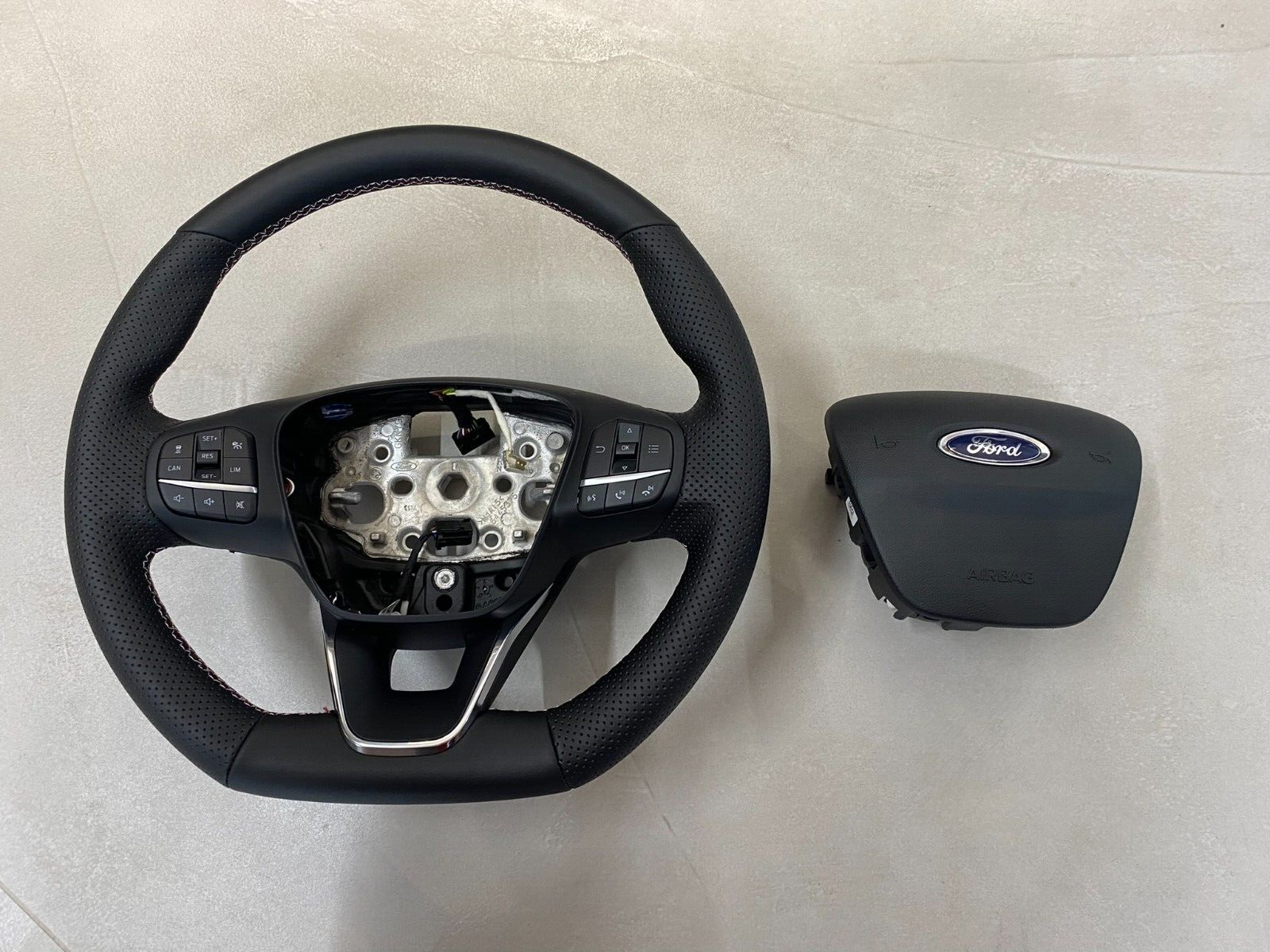 FORD SPORT MULTIFUNKTIONSLENKRAD COMPLET STEERING WHEEL KOMPLET L1TJ-3600-VD1HAL