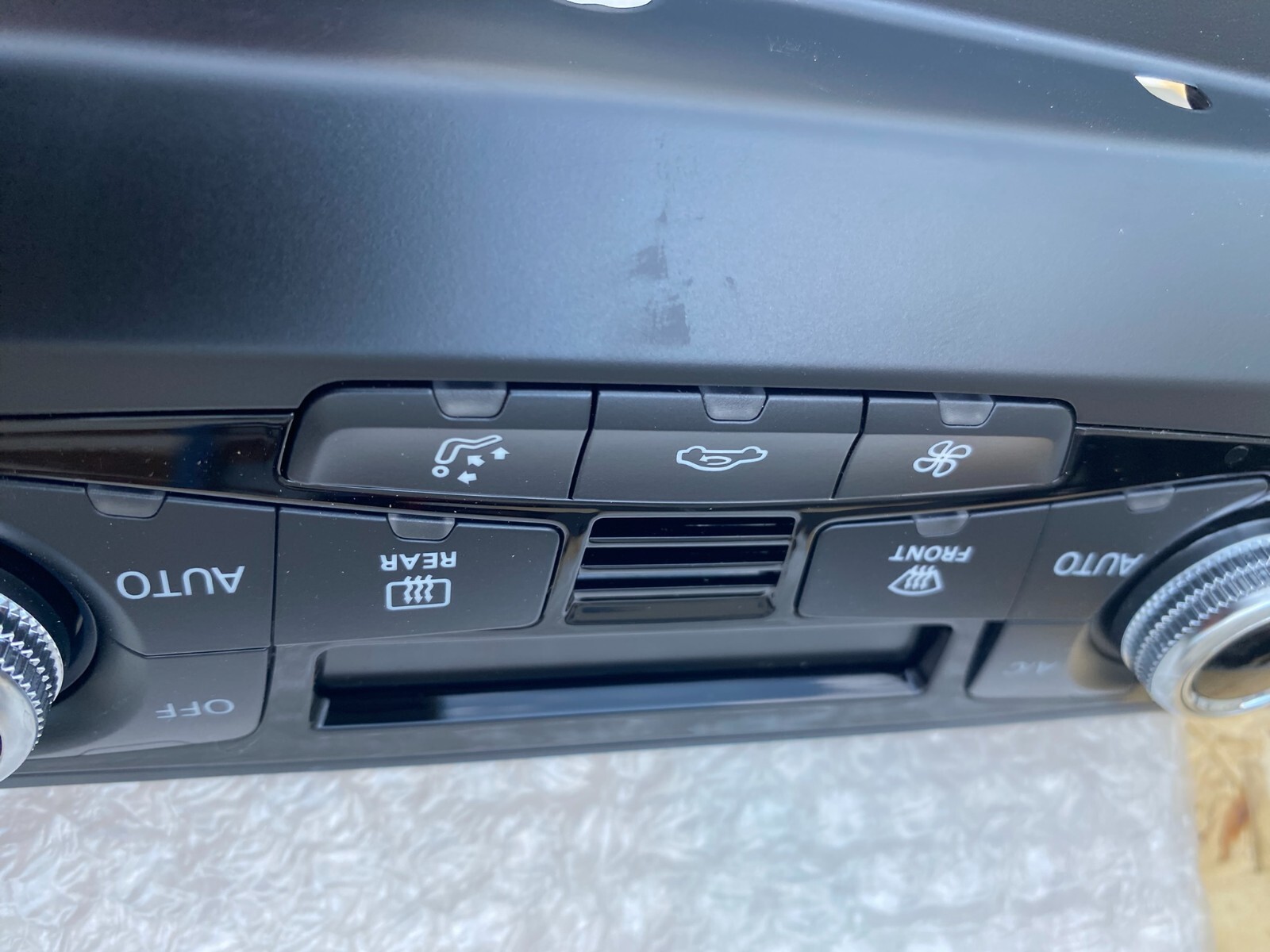 KLIMABEDIENTEIL AUDI A4/S4 A5/S5 Q5 KLIMABEDIENTEIL SITZBELÜFTUNG 8K1820043BC - Obrázek 15