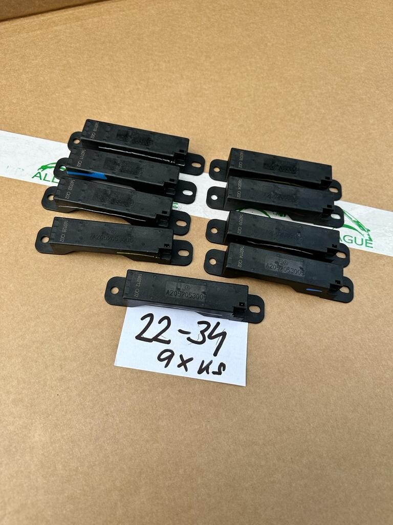 MERCEDES BENZ ANTENNENVERSTÄRKER A2059053005 ORIG.FAST NEU-DEMONT V.NEU TEST CAR - Obrázek 11