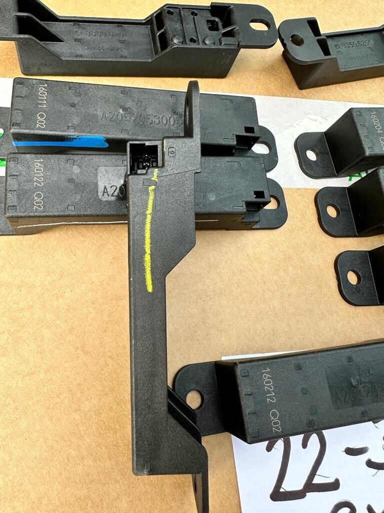 MERCEDES BENZ ANTENNENVERSTÄRKER A2059053005 ORIG.FAST NEU-DEMONT V.NEU TEST CAR - Obrázek 7