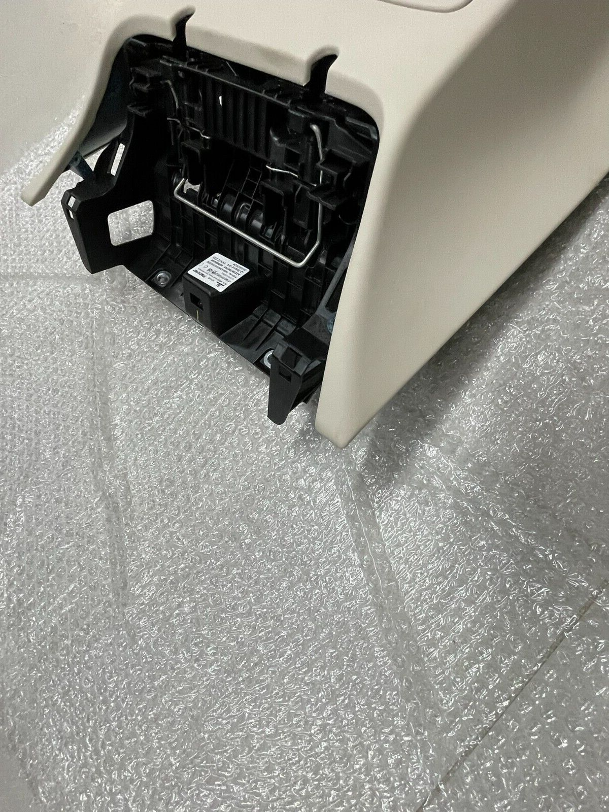 MERCEDES-BENZ S-KLASSE W223 V223 ABLAGEFACH A2239700701 MACCIATOBEIGE TEST WAGEN - Obrázek 11