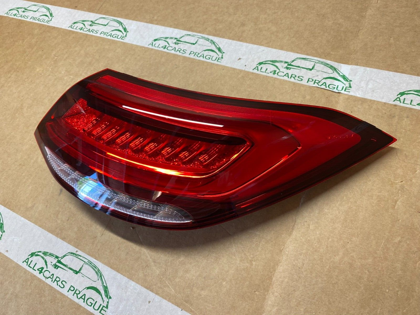 MERCEDES CLS W257 RÜCKLEUCHTE RECHTS LED A2579062700 Fast Neu d v Test Wagen - Obrázek 5