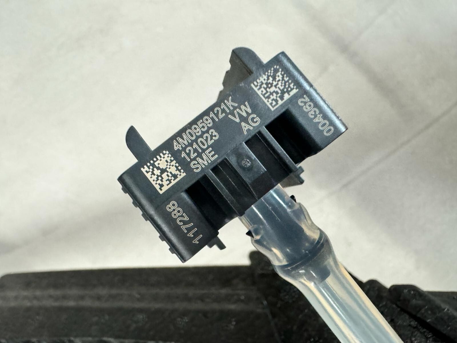 PORSCHE CAYENNE DRUCKSCHLAUCH FUSSGANGERSCHUTZ MIT SENZOR 4M0959121K STOSSFANGER - Obrázek 16