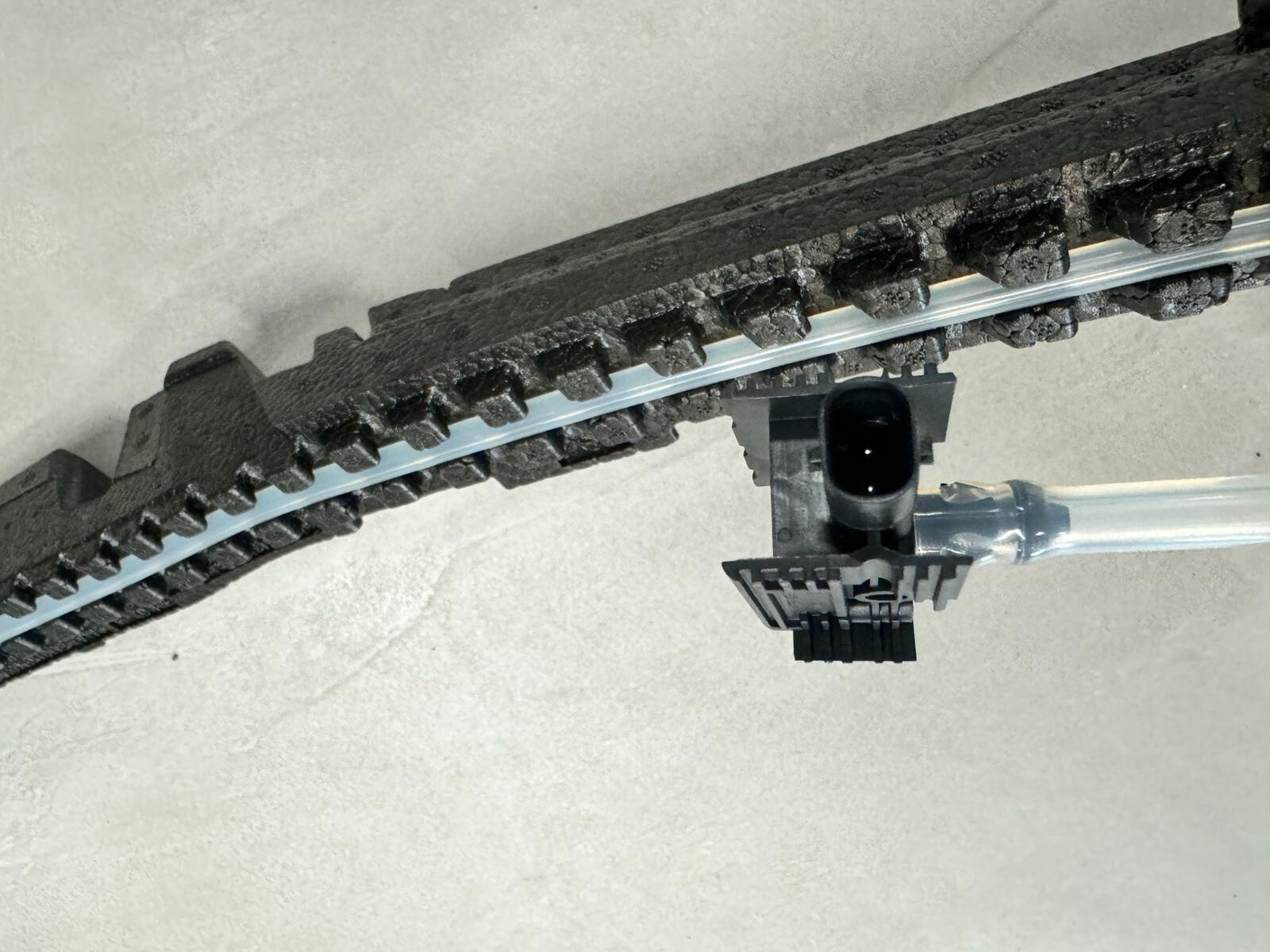 PORSCHE CAYENNE DRUCKSCHLAUCH FUSSGANGERSCHUTZ MIT SENZOR 4M0959121K STOSSFANGER - Obrázek 5