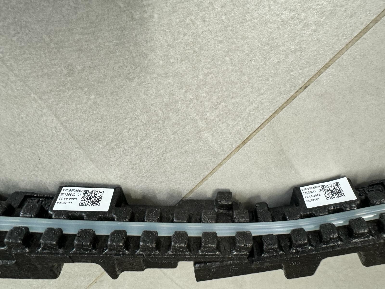 PORSCHE CAYENNE DRUCKSCHLAUCH FUSSGANGERSCHUTZ MIT SENZOR 4M0959121K STOSSFANGER - Obrázek 10