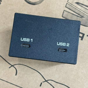 PORSCHE CAYENNE MACAN MULTIMEDIA SCHNITTSTELLE USB-C BUCHSEN 9Y0035736A Fast Neu