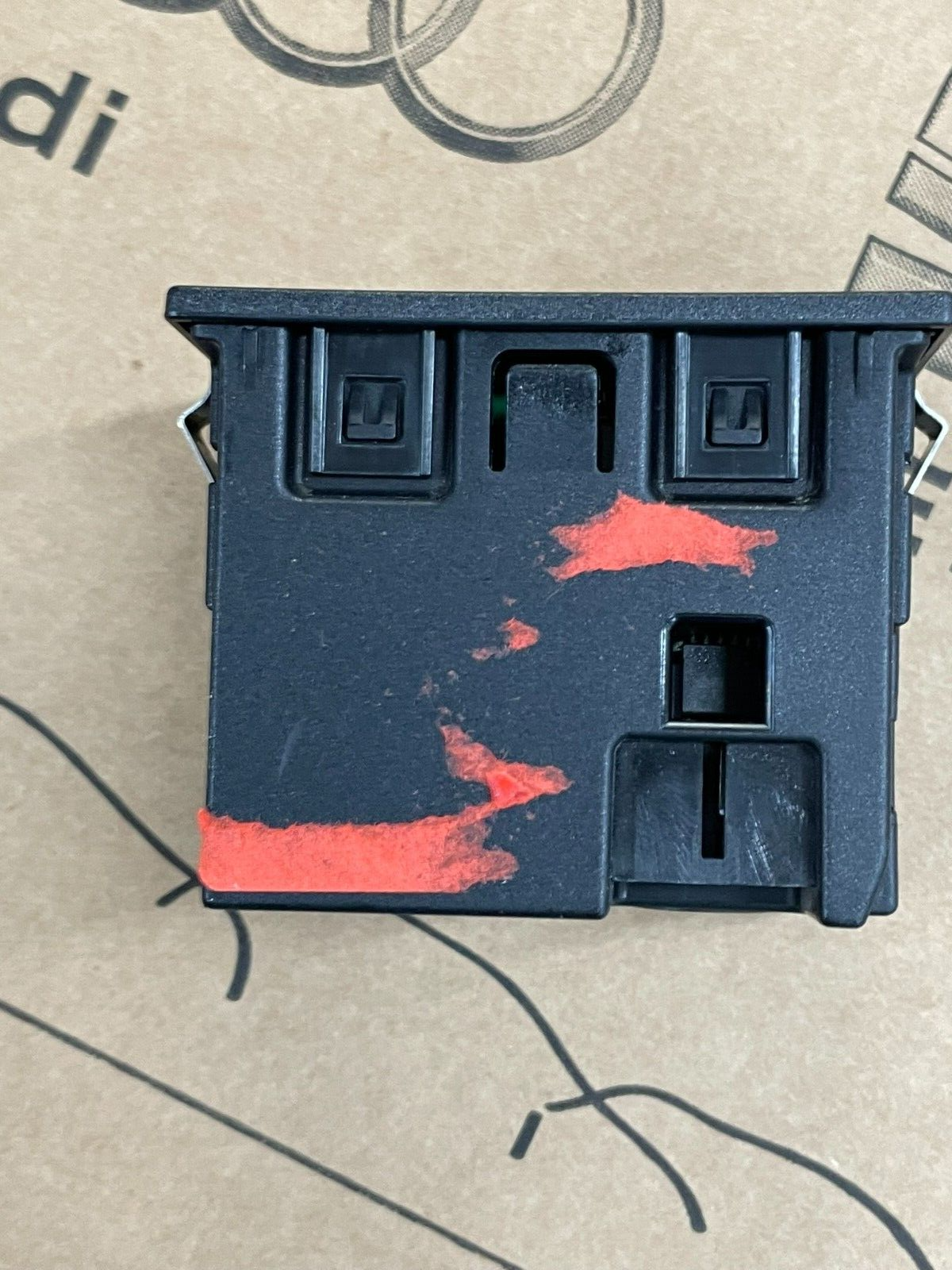 PORSCHE CAYENNE MACAN MULTIMEDIA SCHNITTSTELLE USB-C BUCHSEN 9Y0035736A Fast Neu - Obrázek 9