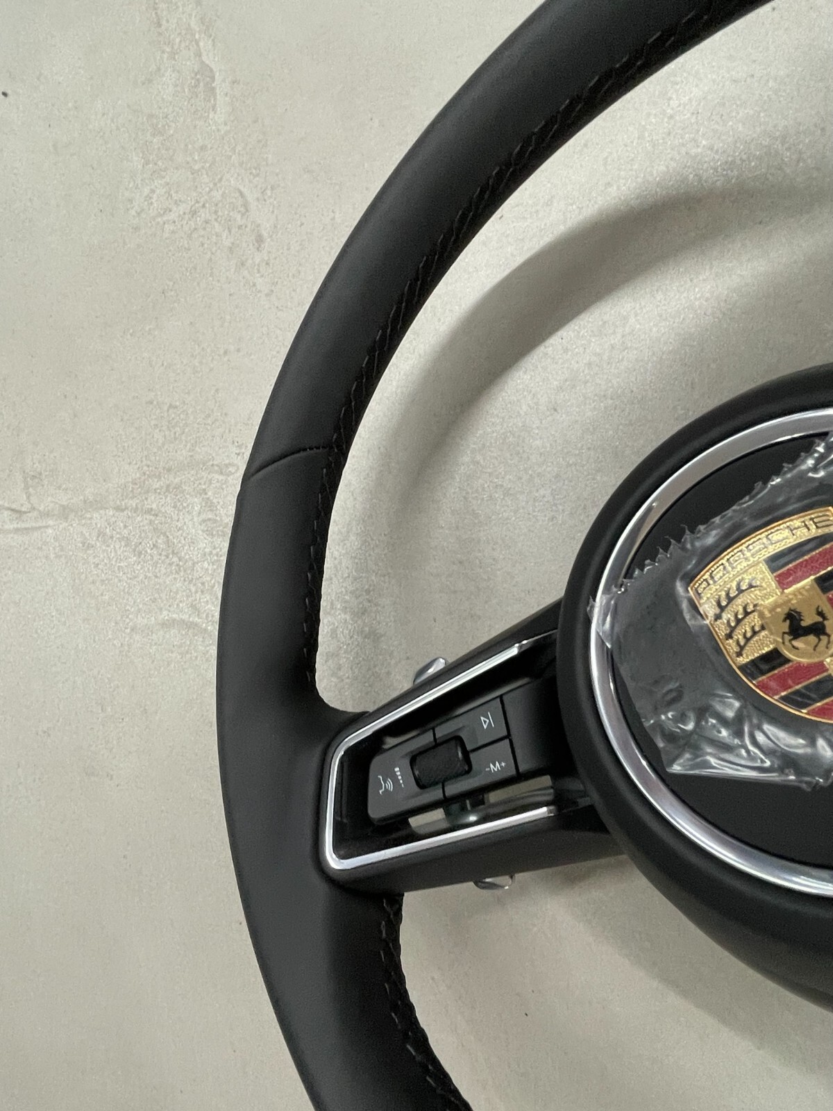 PORSCHE MACAN LENKRAD SPORT BEHEIZBAR KOMPLET LEDER 95B419091CT + 95B880201DK - Obrázek 14