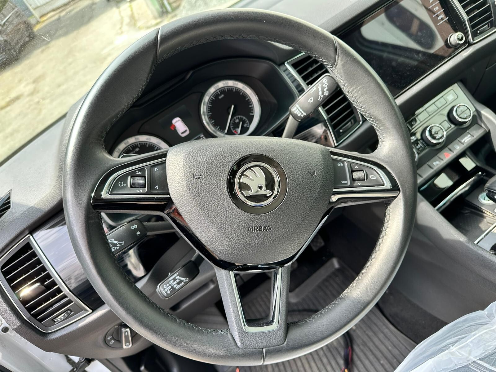 SKODA KODIAQ SUEPRB OCTAVIA LEDER LENKRAD DSG MULTIFUNKTIONSLENKRAD 5E0419091BR - Obrázek 14