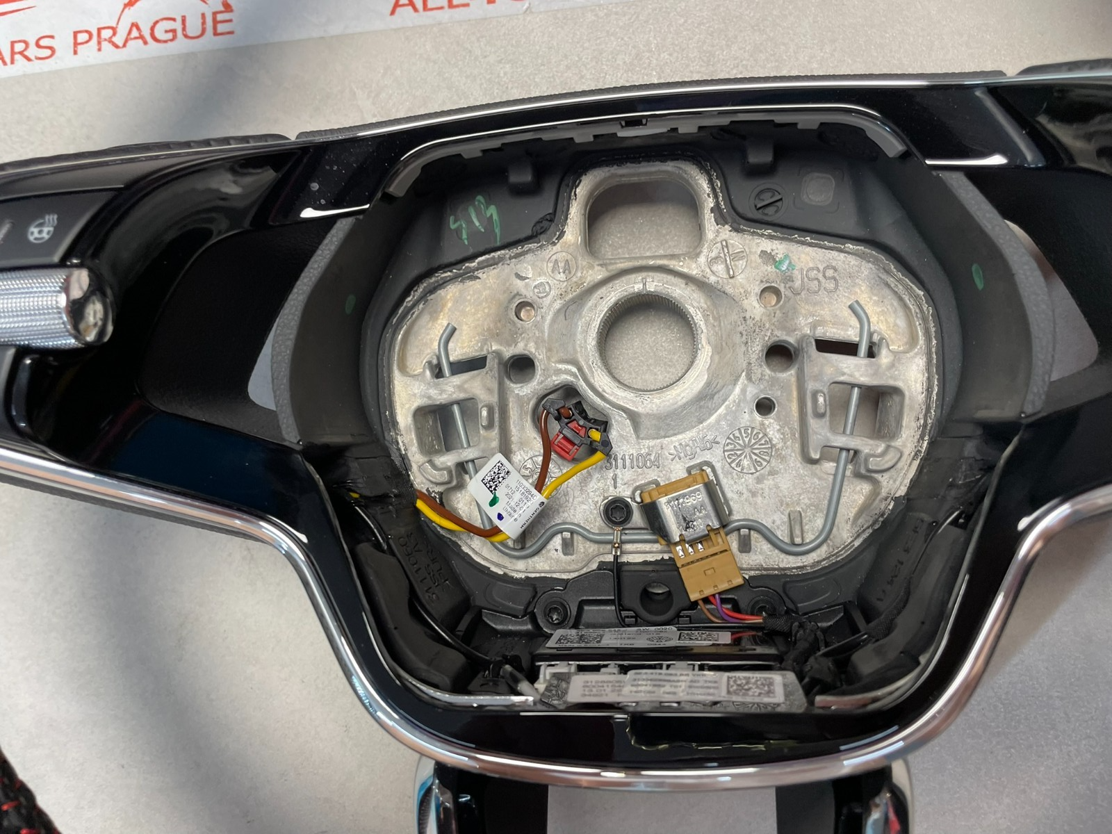 ŠKODA KODIAQ SUPERB SPORTLINE LENKRAD BEHEIZT ABGEFLACHT GELOCHT 5E3419093BB NEU - Obrázek 9