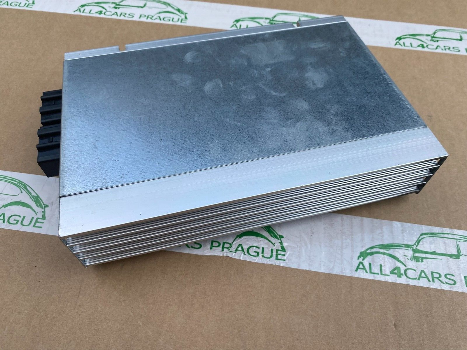 SKODA SUPERB 3U AUDIO VERSTÄRKER DSP HARMAN BECKER SOUND SYSTEM 3U0035456B ORIG. - Obrázek 12