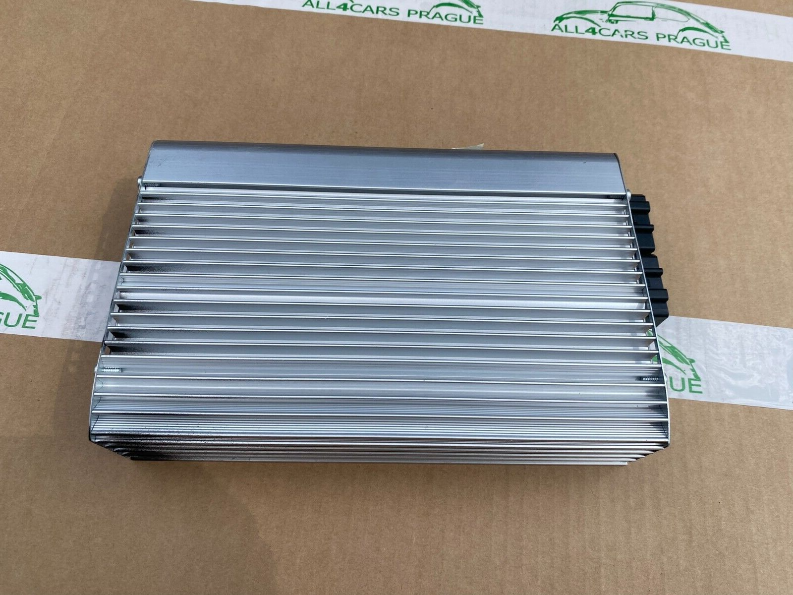 SKODA SUPERB 3U AUDIO VERSTÄRKER DSP HARMAN BECKER SOUND SYSTEM 3U0035456B ORIG.