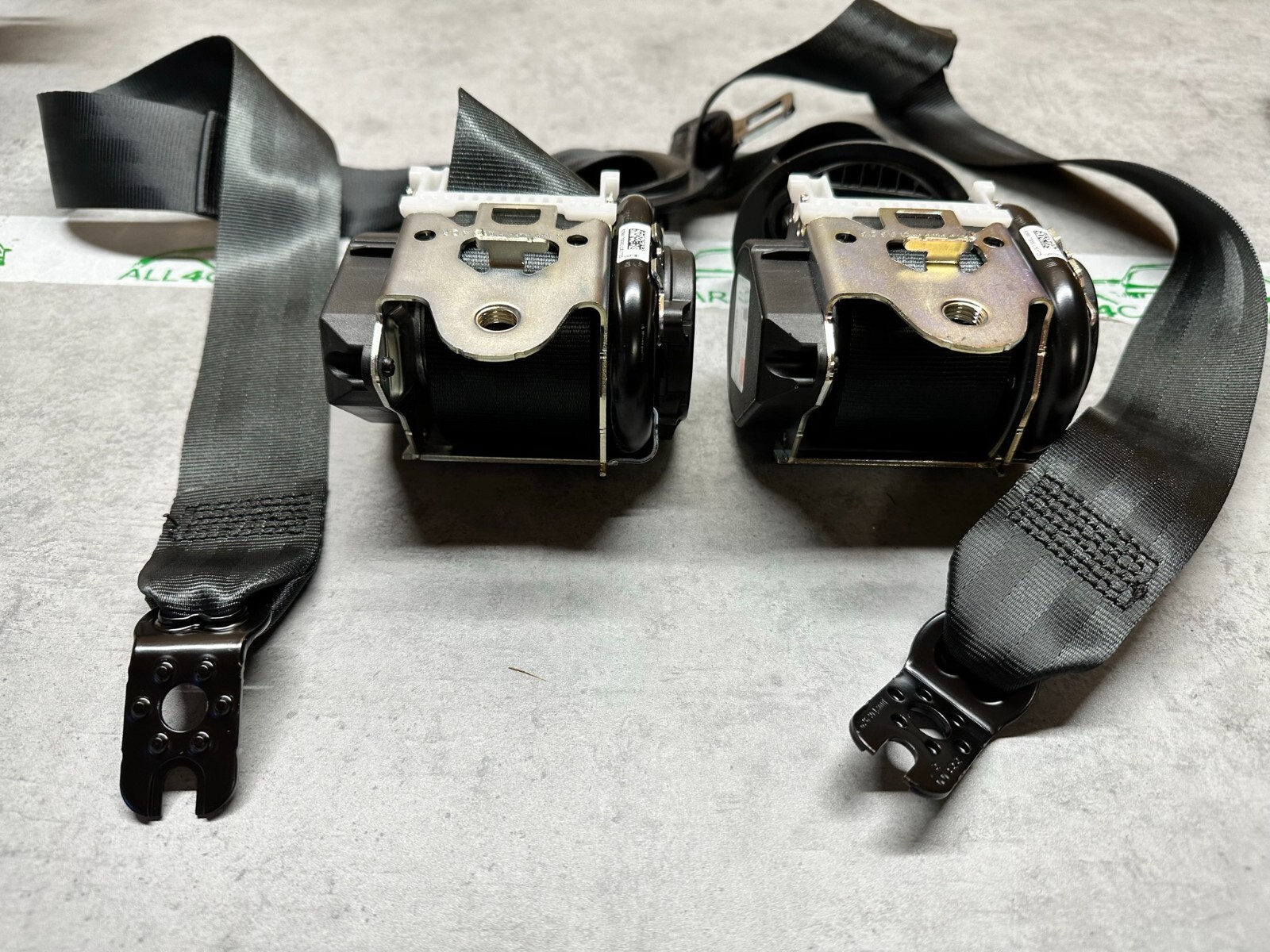 VW PASSAT 2015-2023 SICHERHEITSGURTEN VORN L+ R 3G0857705A + 3G0857706A ORIG NEU - Obrázek 9