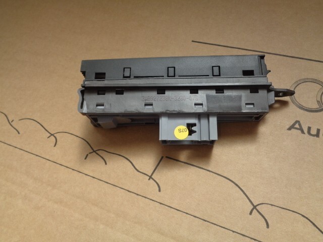 VW PASSAT B7 BEDIENEINHEIT MIT DRUCKTASTEN 3AB927238K Fast Neu dem v Test Car... - Obrázek 4