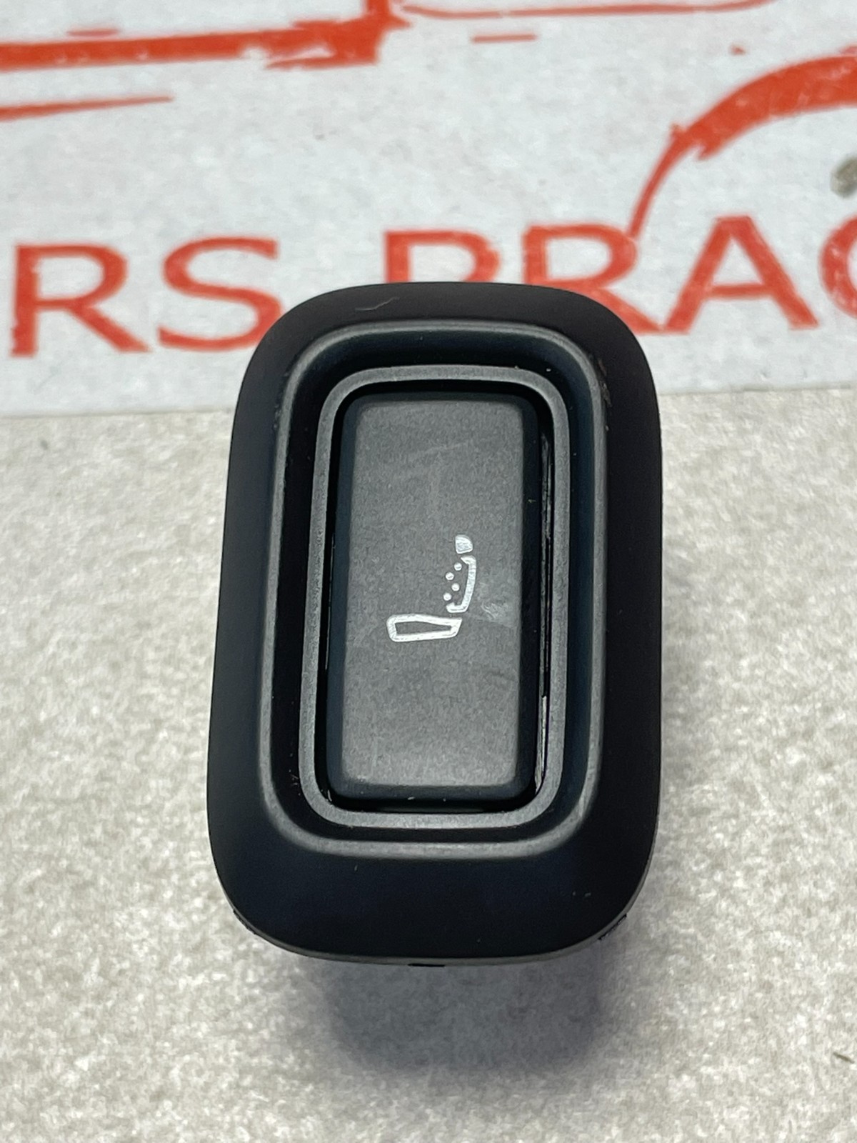 VW PASSAT ŠKODA ab 24 SUPERB ab 24 TASTER FÜR SITZ MASSAGE L oder R 3J0959917A - Obrázek 11