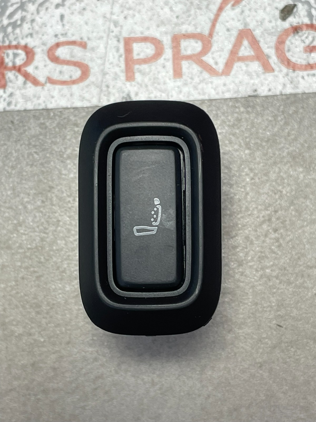 VW PASSAT ŠKODA ab 24 SUPERB ab 24 TASTER FÜR SITZ MASSAGE L oder R 3J0959917A - Obrázek 12