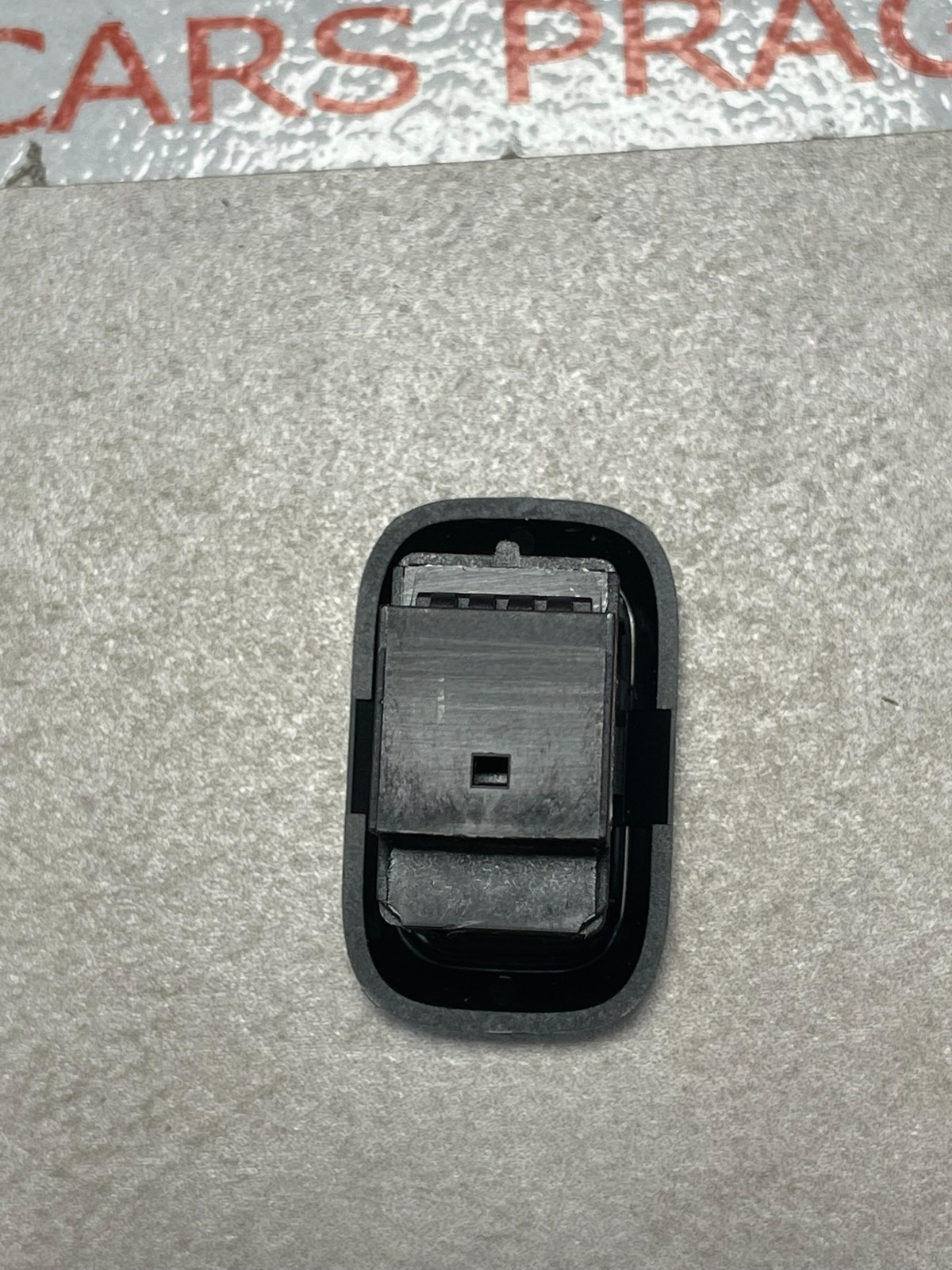 VW PASSAT ŠKODA ab 24 SUPERB ab 24 TASTER FÜR SITZ MASSAGE L oder R 3J0959917A - Obrázek 8