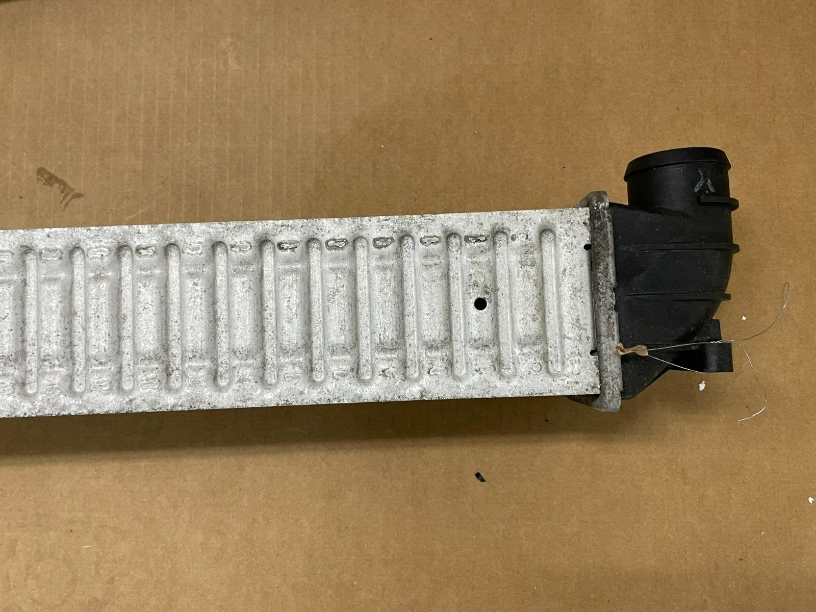 VW SHARAN SEAT ALHAMBRA 7M6 / 7M9 LADELUFTKÜHLER LUFTKÜHLER 7M3145805 FAST NEU!! - Obrázek 8