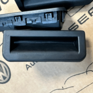 VW SKODA SEAT HECKKLAPPE HINTERTÜRGRIF MANIJA PUERTA TRASERA 6V0827566 NEW ORIG!