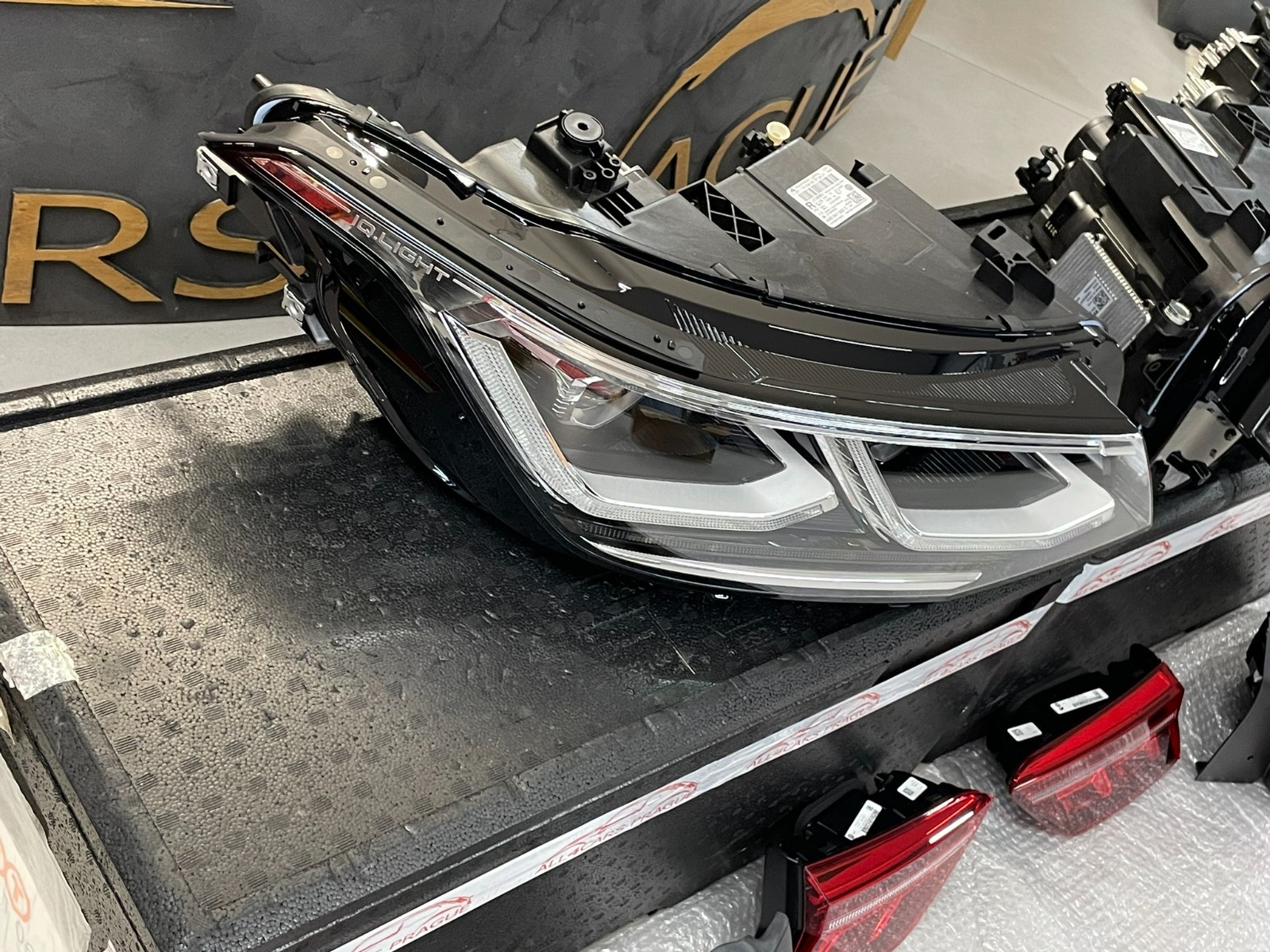 VW TIGUAN 5N FACELIFT IQ SCHEINWERFERN KOMPLETE SATZ VORN + HINTEN ORIG. VW NEU - Obrázek 11