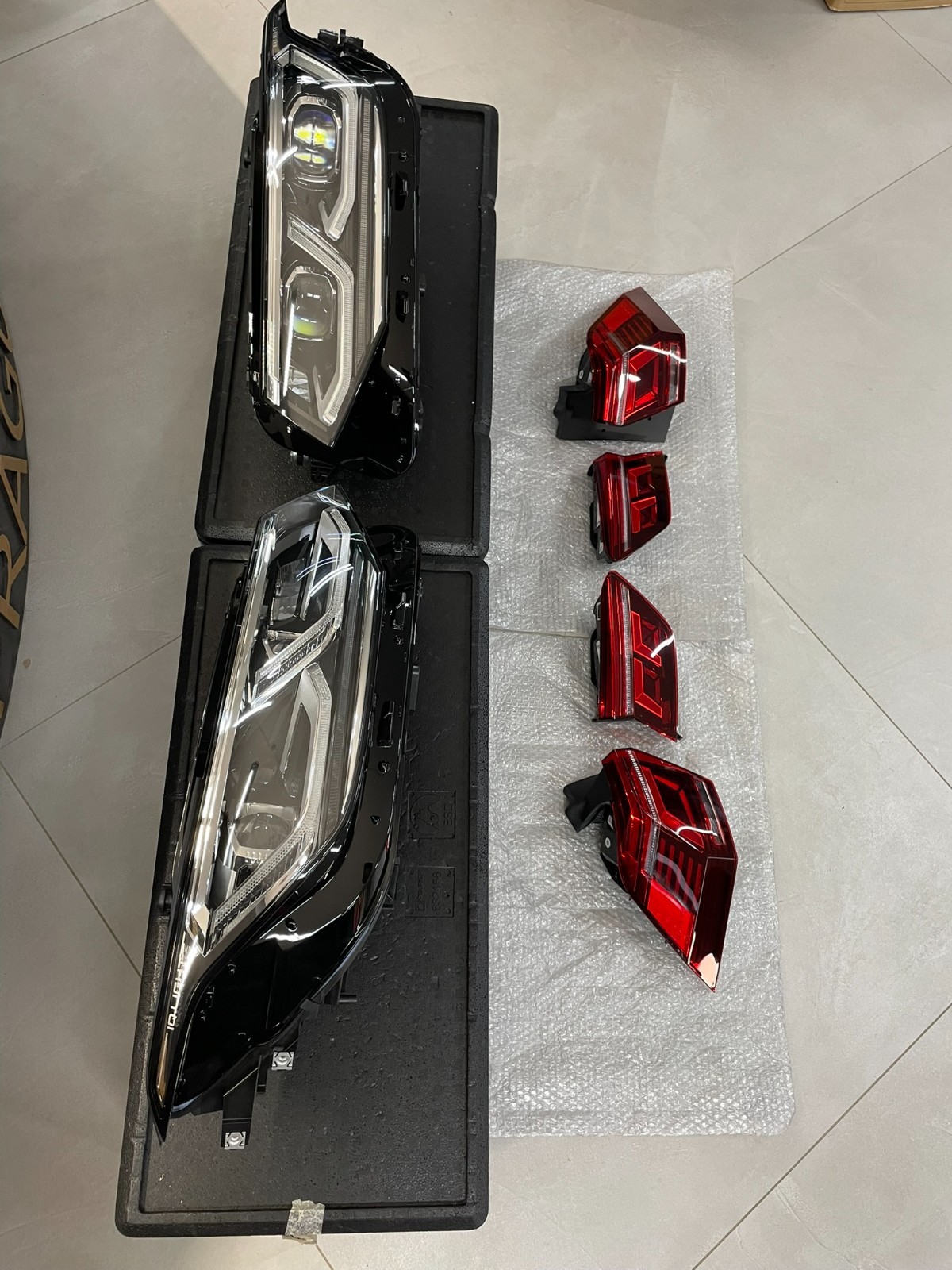 VW TIGUAN 5N FACELIFT IQ SCHEINWERFERN KOMPLETE SATZ VORN + HINTEN ORIG. VW NEU - Obrázek 21