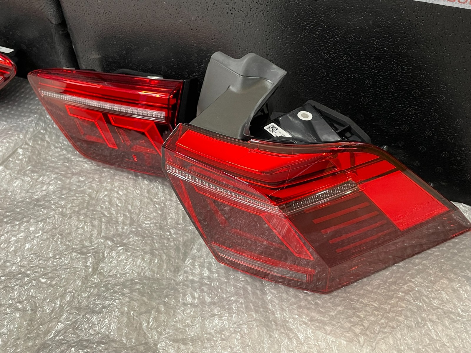 VW TIGUAN 5N FACELIFT IQ SCHEINWERFERN KOMPLETE SATZ VORN + HINTEN ORIG. VW NEU - Obrázek 6