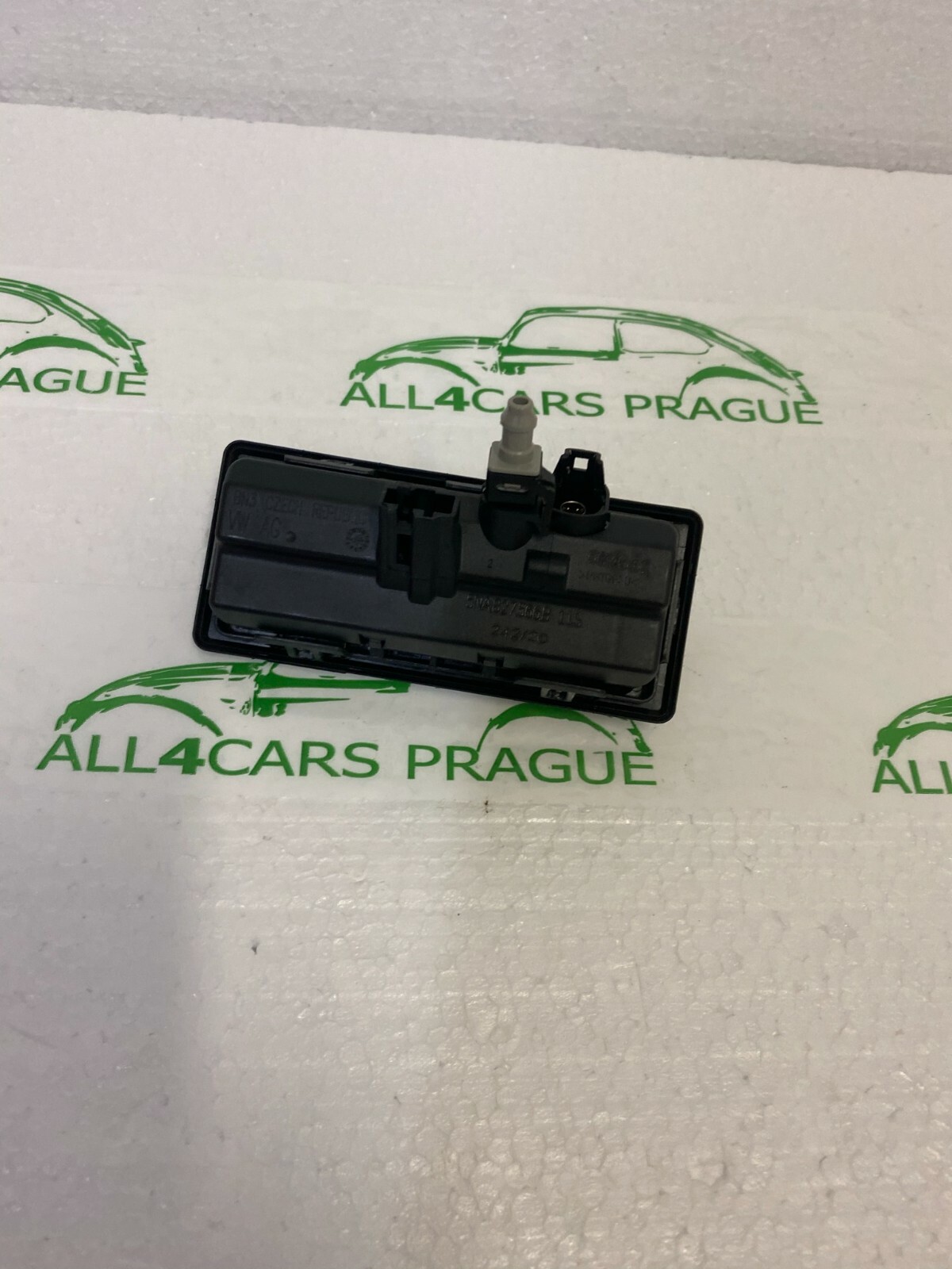 VW TIGUAN 5NA RÜCKFAHRKAMERA MIT HECKKLAPPENÖFFNER 5NA827566B ORIG.NEU!! - Obrázek 4