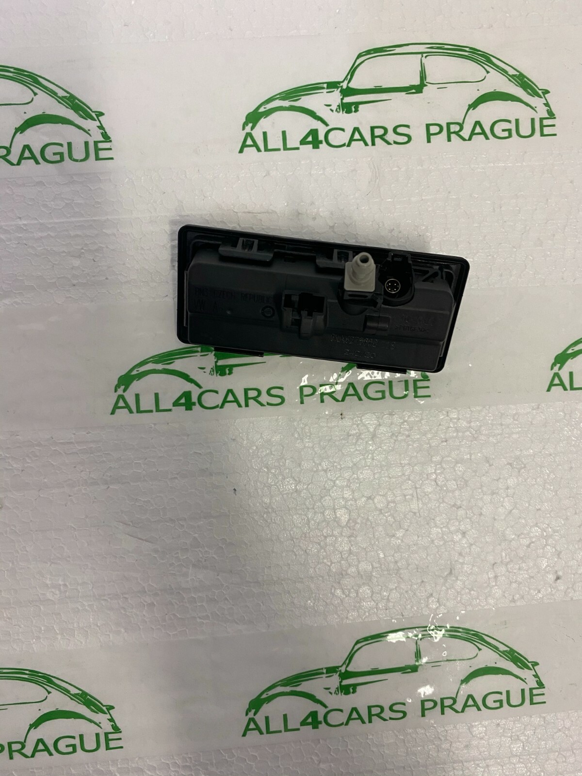 VW TIGUAN 5NA RÜCKFAHRKAMERA MIT HECKKLAPPENÖFFNER 5NA827566B ORIG.NEU!! - Obrázek 5